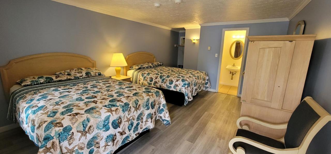 The Tallwood Motel Wells Εξωτερικό φωτογραφία