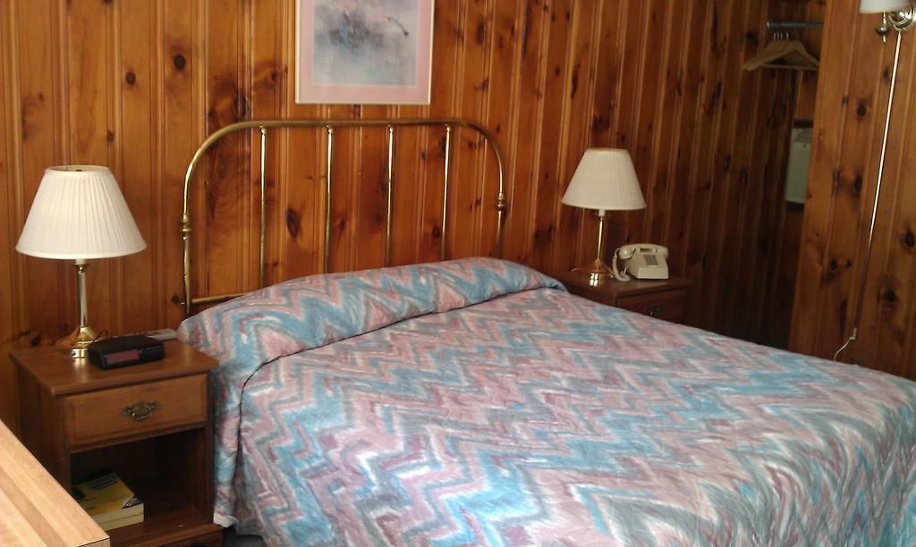 The Tallwood Motel Wells Δωμάτιο φωτογραφία