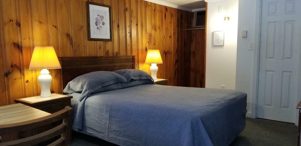 The Tallwood Motel Wells Εξωτερικό φωτογραφία